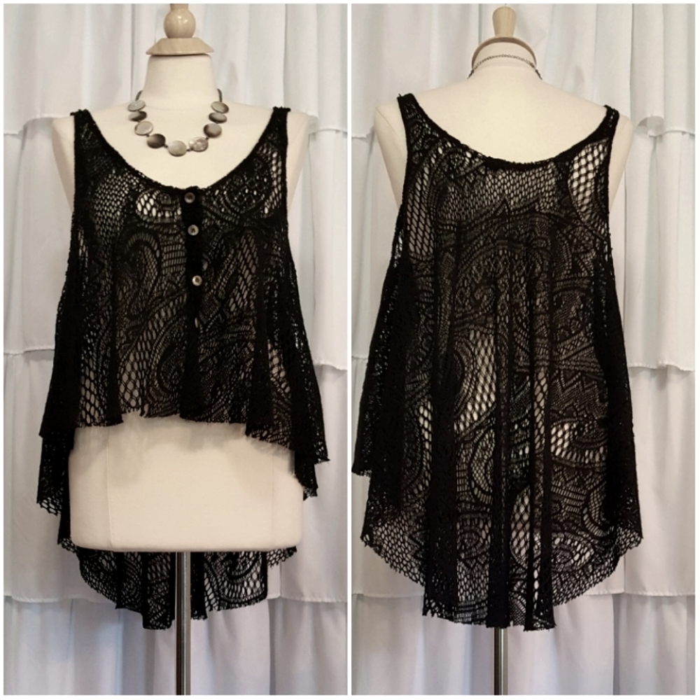 Black Lace Cropped Hi/Low Tank Top